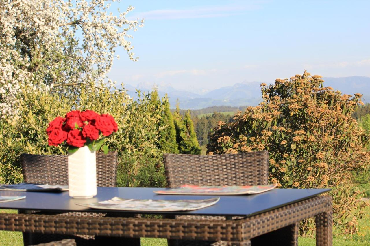 Kuh Heimat - Bergblick - Terrasse Leilighet Buchenberg  Eksteriør bilde