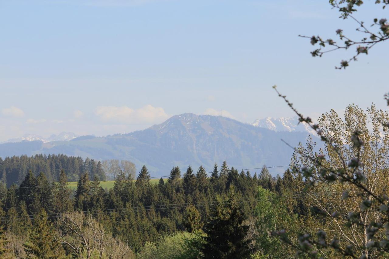 Kuh Heimat - Bergblick - Terrasse Leilighet Buchenberg  Eksteriør bilde